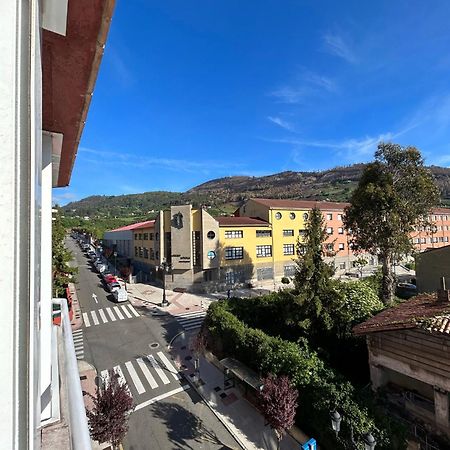 Amplio Alojamiento En Oviedo Dış mekan fotoğraf